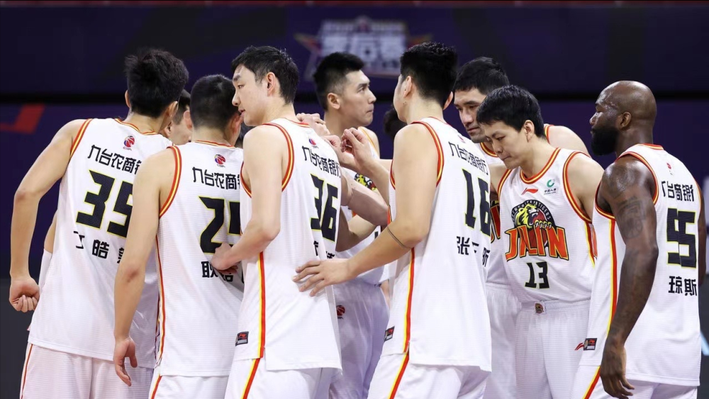 北京篮球队胜利开门红，迈向夺冠之路的简单介绍