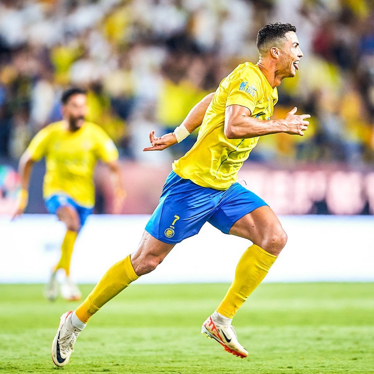 关于精彩绝伦的亚冠赛事瞬间，球队技术展现完美的信息