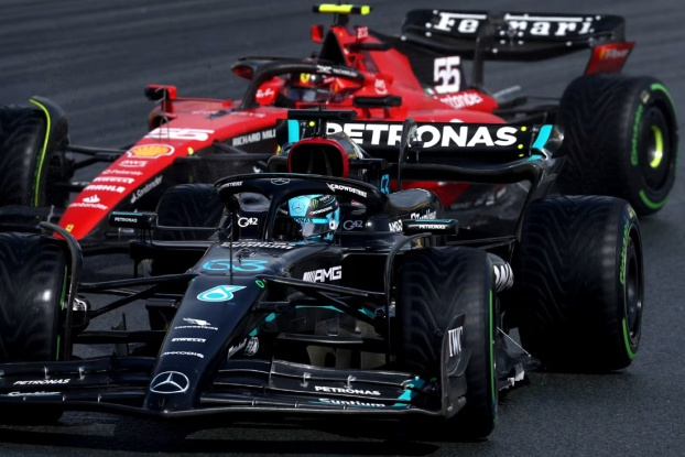 关于梅赛德斯轻取迈凯伦,汉密尔顿刷新纪录的信息 关于梅赛德斯轻取迈凯伦,汉密尔顿刷新纪录的信息