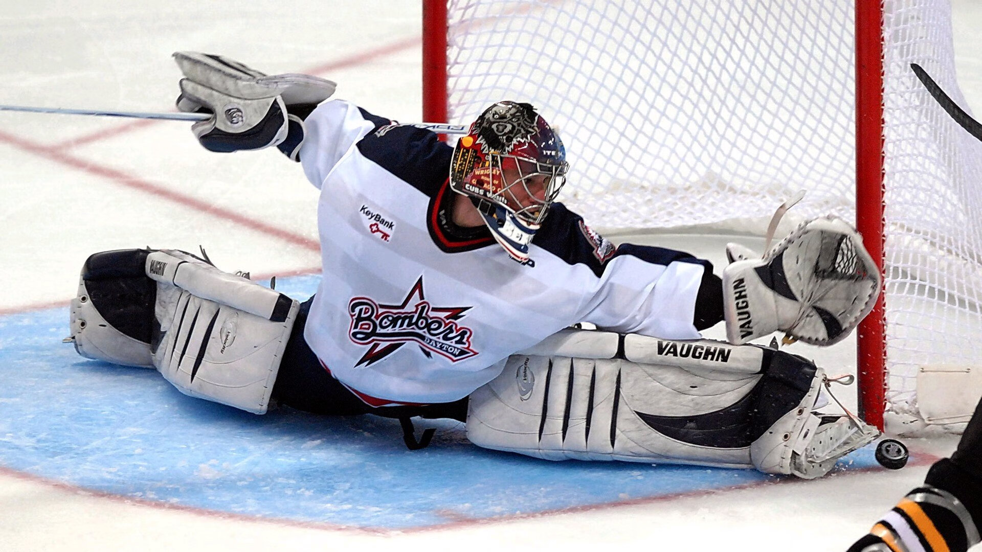 布伦森关键战不手软，深圳队争冠战胜出黄蜂